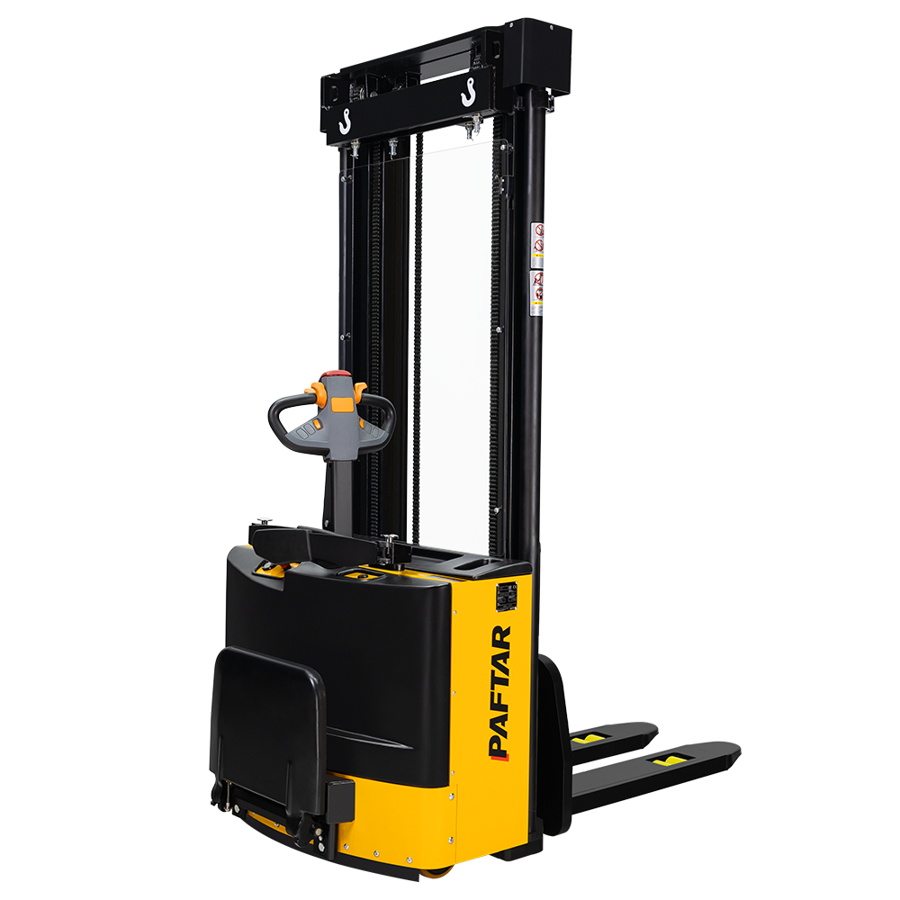Electric Stacker 1600 kg 4600 mm